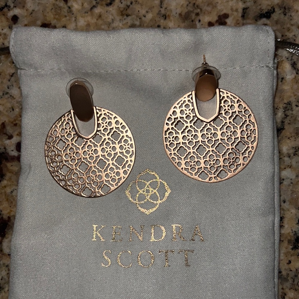 Beautiful rose gold Kendra Scott earrings